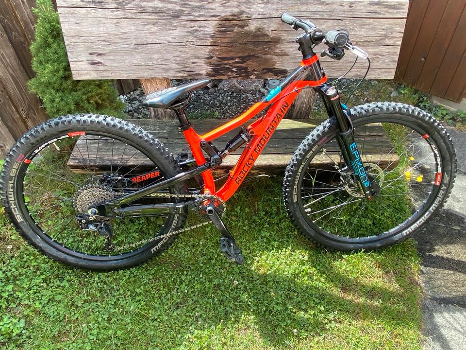 Rocky Mountain Reaper Kids Enduro MTB 24 + 26 inch