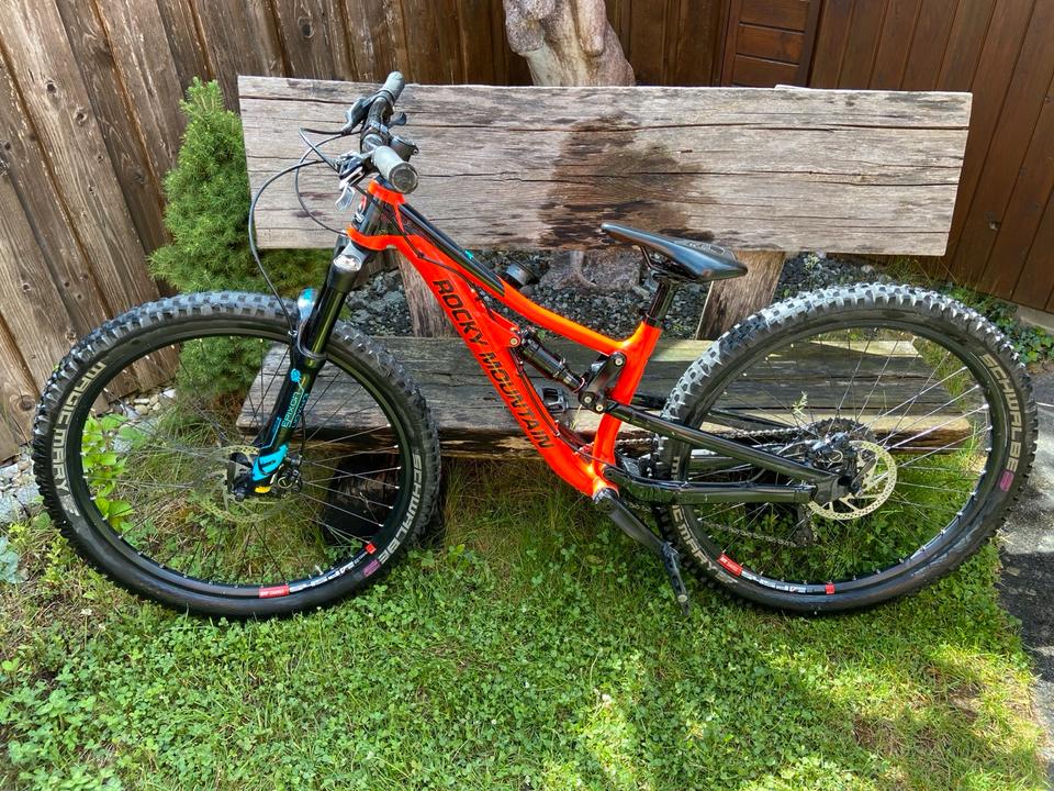 Rocky Mountain Reaper Kids Enduro MTB 24 + 26 inch